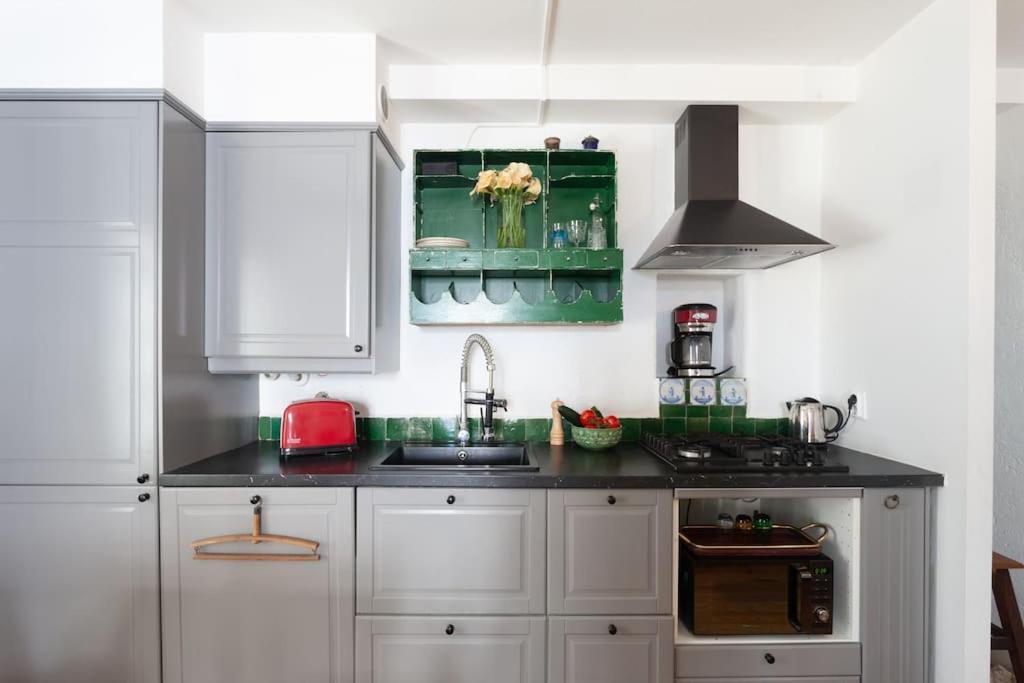 Apartment A Boemia Street Studio *